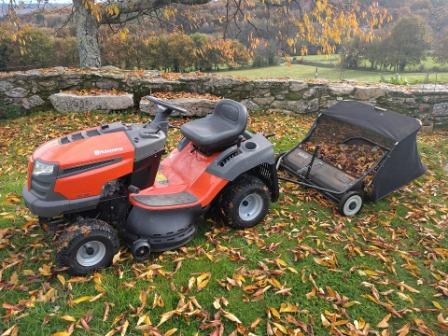 Riding Mowers with Leaf Collection Systems